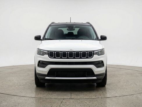 Used 2025 Jeep Compass Limited AWD/4WD image 2