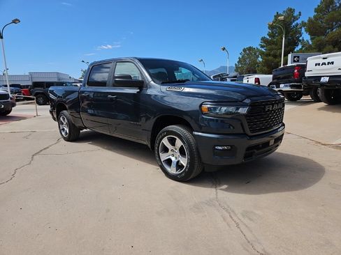 New 2026 RAM 1500 Express AWD/4WD image 5