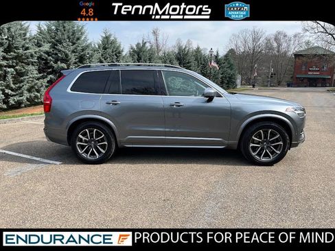 Used 2018 Volvo XC90 T6 Momentum w/ Convenience Package AWD/4WD image 3