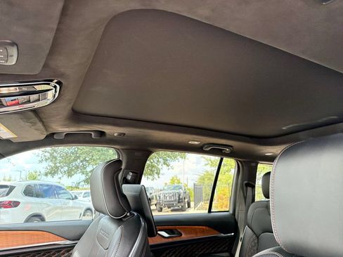 Used 2023 Jeep Grand Cherokee Summit AWD/4WD image 31