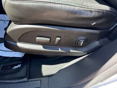 Used 2016 Chevrolet Traverse LT AWD/4WD image 11