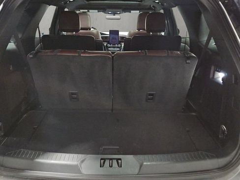 Certified 2023 Ford Explorer Platinum w/ Technology Package AWD/4WD image 23