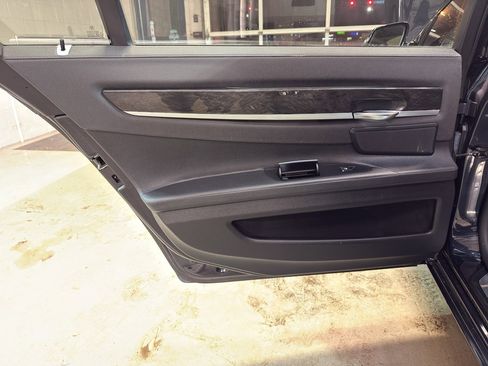 Used 2015 BMW 740Li image 29