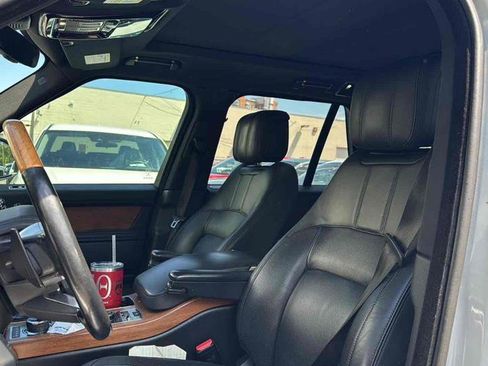 Used 2019 Land Rover Range Rover Supercharged AWD/4WD image 2