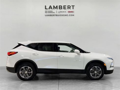 Used 2025 Chevrolet Blazer LT AWD/4WD image 6