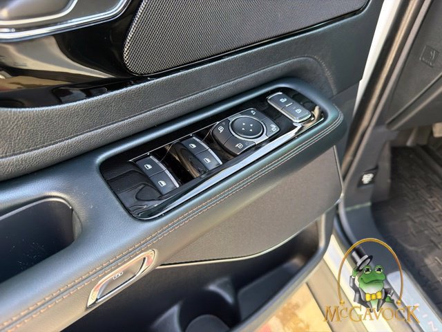 Used 2026 Lincoln Aviator Reserve w/ Jet Appearance Package RWD image 12