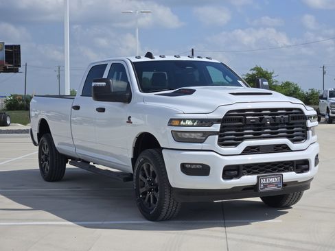 New 2026 RAM 2500 Tradesman AWD/4WD image 3