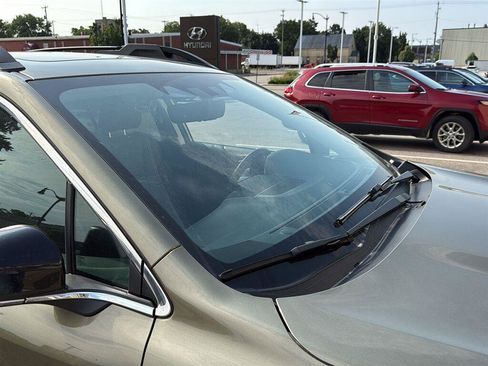 Used 2024 Subaru Outback Limited AWD/4WD image 4