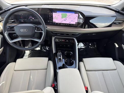 Used 2025 Audi Q5 Premium Plus w/ Premium Plus AWD/4WD image 27