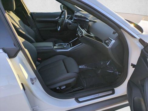 Used 2023 BMW i4 eDrive35 w/ Premium Package RWD image 22
