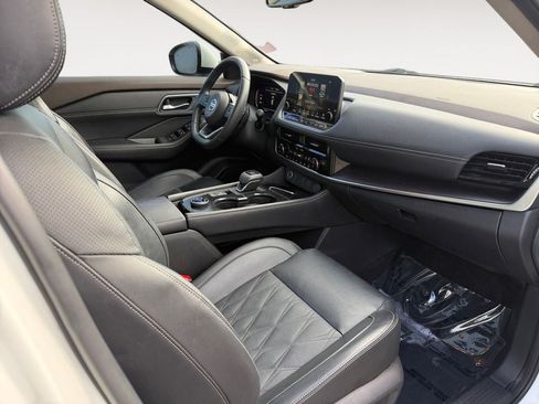 Used 2021 Nissan Rogue Platinum AWD/4WD image 26