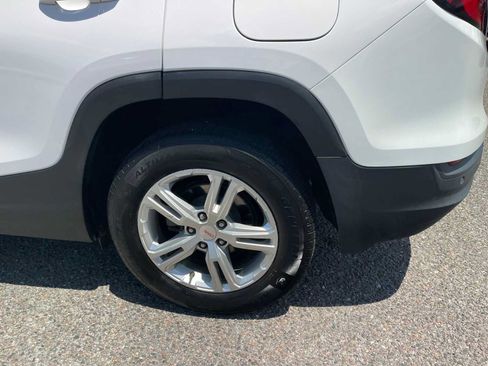 Used 2020 GMC Terrain SLE w/ Driver Convenience Package FWD image 8