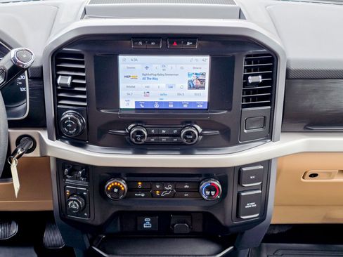 Used 2023 Ford F150 XLT w/ Trailer Tow Package image 24