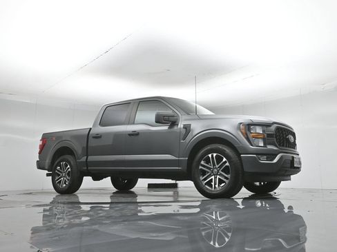 Certified 2023 Ford F150 XL w/ STX Appearance Package RWD image 4