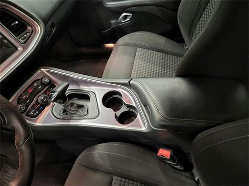 Used 2017 Dodge Challenger R/T w/ Blacktop Package image 21