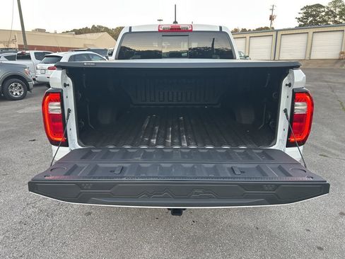 Used 2025 GMC Canyon AT4 image 12