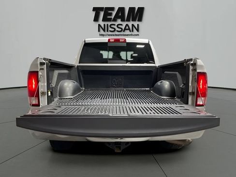 Used 2017 RAM 1500 Classic SLT AWD/4WD image 6