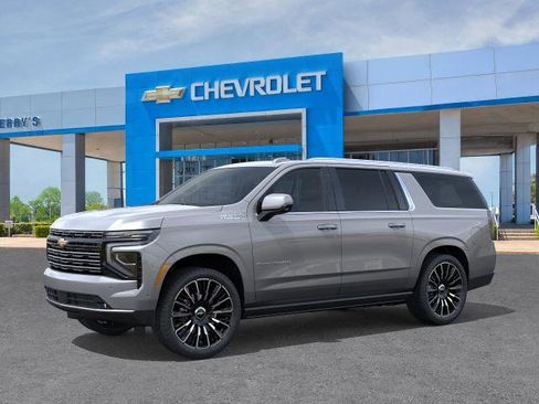 New 2026 Chevrolet Suburban High Country AWD/4WD image 28