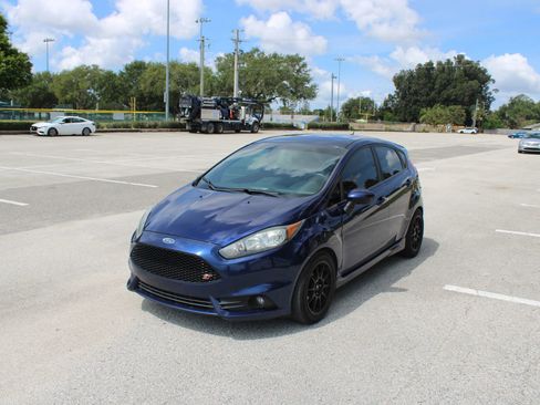 Used 2016 Ford Fiesta ST FWD image 1
