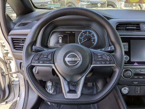 Used 2023 Nissan Leaf S image 15