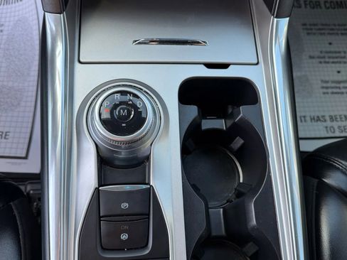 Used 2020 Ford Explorer Platinum w/ Premium Technology Package image 34