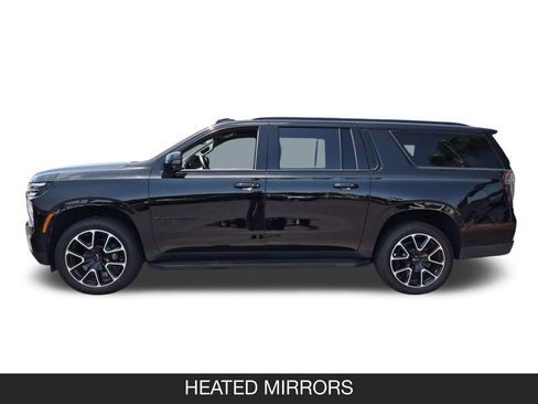 Used 2025 Chevrolet Suburban RST w/ Comfort Package AWD/4WD image 5