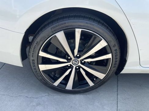 Used 2021 Nissan Altima 2.5 SR FWD image 31