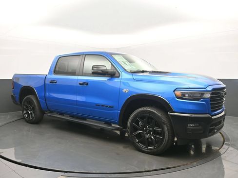 New 2026 RAM 1500 Laramie AWD/4WD image 7
