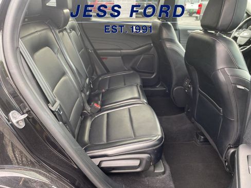 Used 2023 Ford Escape Platinum image 22