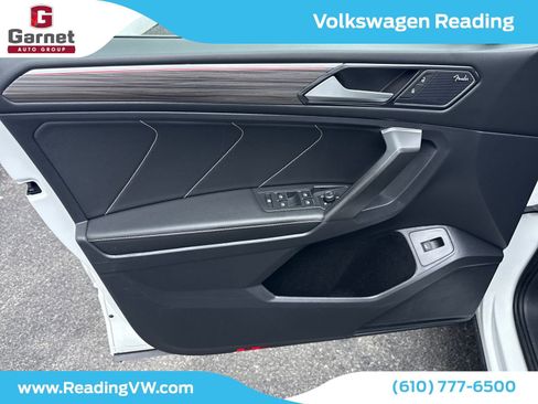 Used 2022 Volkswagen Tiguan SEL R-Line image 10