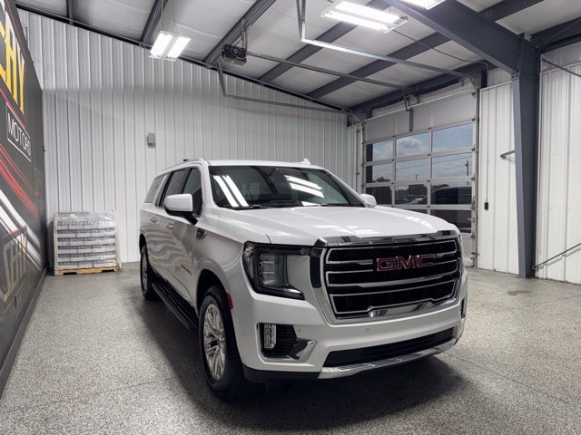 Used 2022 GMC Yukon XL SLT AWD/4WD image 30