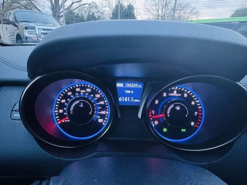Used 2014 Hyundai Genesis 3.8 image 19