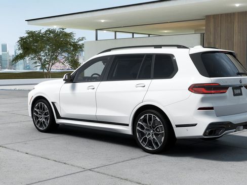 New 2026 BMW X7 xDrive40i AWD/4WD image 2