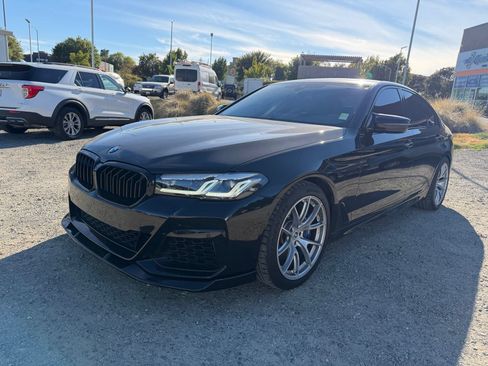Used 2023 BMW M550i xDrive AWD/4WD image 1