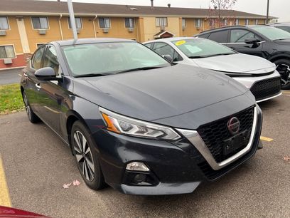 Used 2020 Nissan Altima 2.5 SV