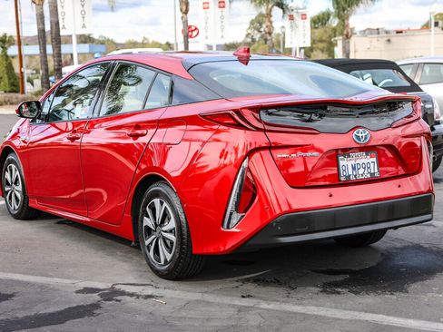 Certified 2019 Toyota Prius Prime Advanced image 21