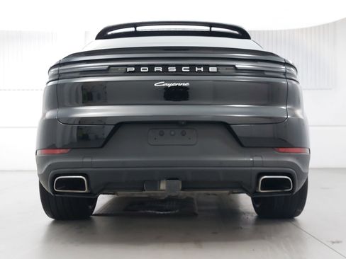 Used 2025 Porsche Cayenne Coupe w/ Premium Package Plus image 6