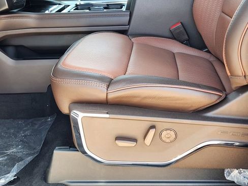 New 2026 Ford F250 King Ranch w/ FX4 Off-Road Package image 25