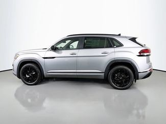 New 2026 Volkswagen Atlas Cross Sport SEL R-Line AWD/4WD video 4