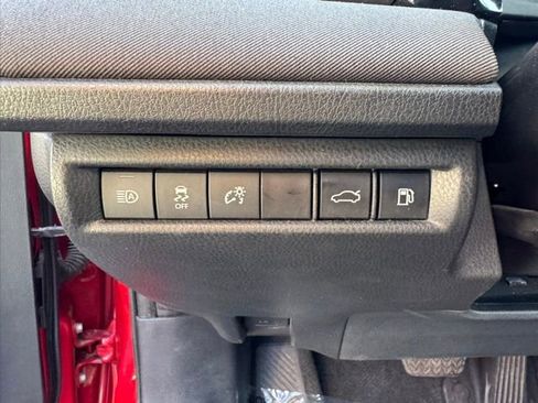 Used 2025 Toyota Camry LE FWD image 25