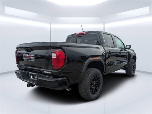 New 2026 GMC Canyon Elevation w/ Convenience Package image 3