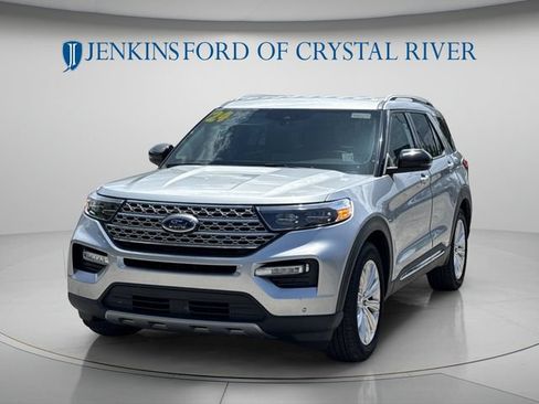 Certified 2024 Ford Explorer Limited w/ Limited Technology Package RWD image 11