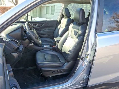 Used 2020 Subaru Forester Limited image 13