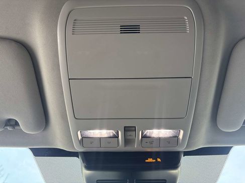 Used 2024 MAZDA CX-90 3.3 Turbo w/ Preferred Plus image 29