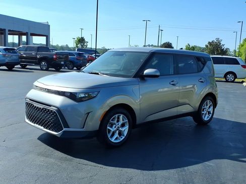 Used 2024 Kia Soul LX w/ Option Group 015 image 7