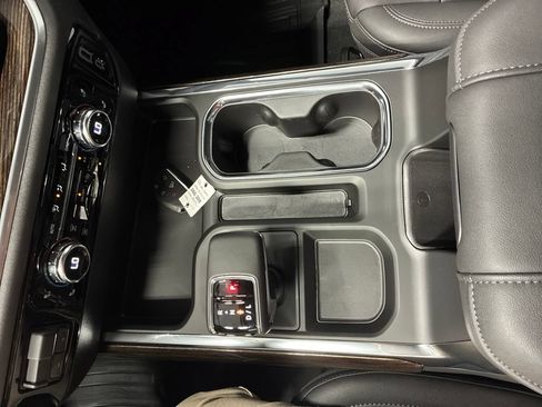 New 2026 GMC Sierra 1500 Elevation w/ Elevation Premium Package AWD/4WD image 19