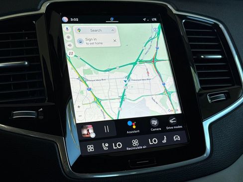 Certified 2023 Volvo XC90 T8 Plus image 19