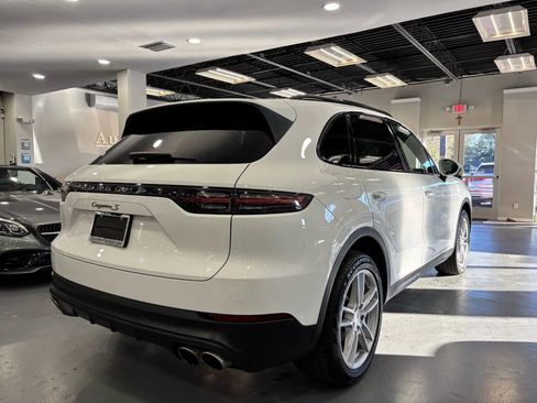 Used 2019 Porsche Cayenne S image 7