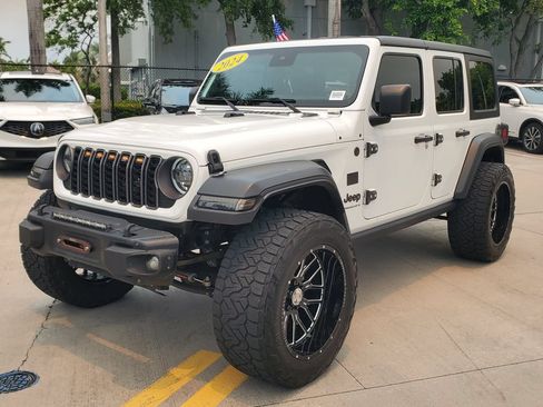 Used 2024 Jeep Wrangler Unlimited Sport AWD/4WD image 3