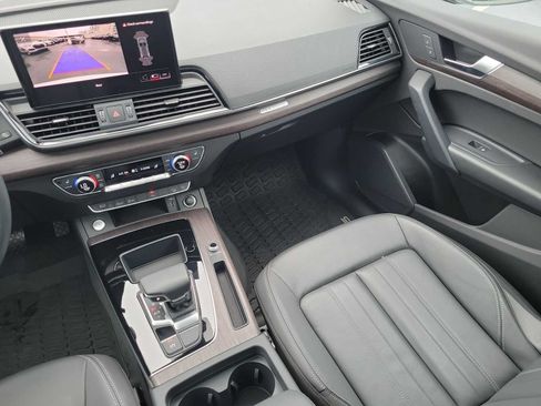 Certified 2023 Audi Q5 Premium w/ Convenience Package AWD/4WD image 4